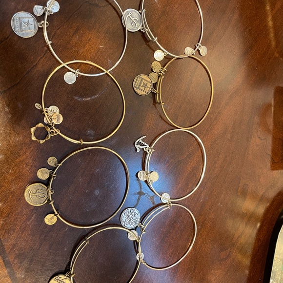 Alex & Ani Bracelets.  6 total - Picture 5 of 8